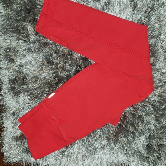 Free People Good Karma 7/8” Legging Apple Red - Picture 7 of 8
